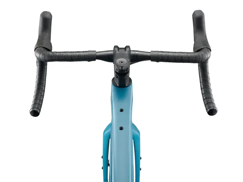 Giant Revolt Advanced 3 Gravel Bike in Aquarium-2