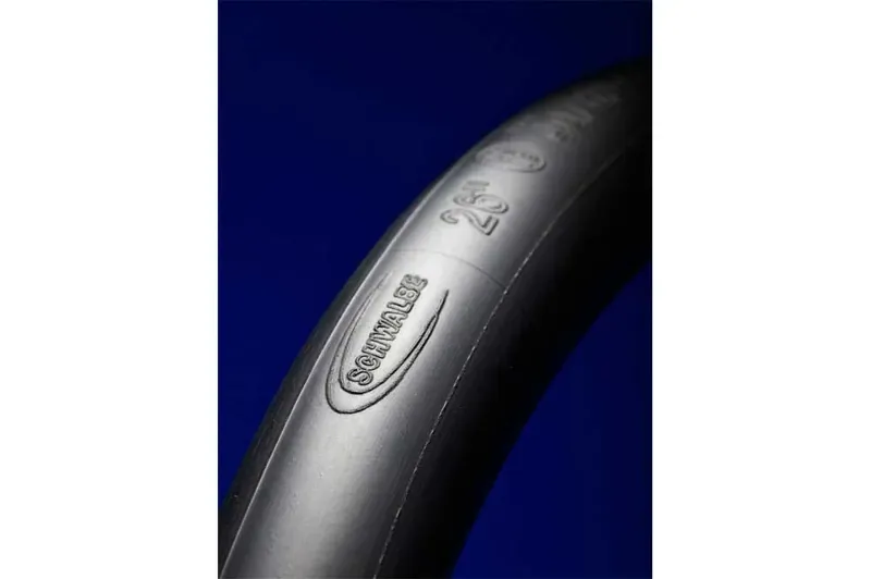 TUBE SCHWALBE 26 559x40/62 SV 40mm 26x1.50-2.45